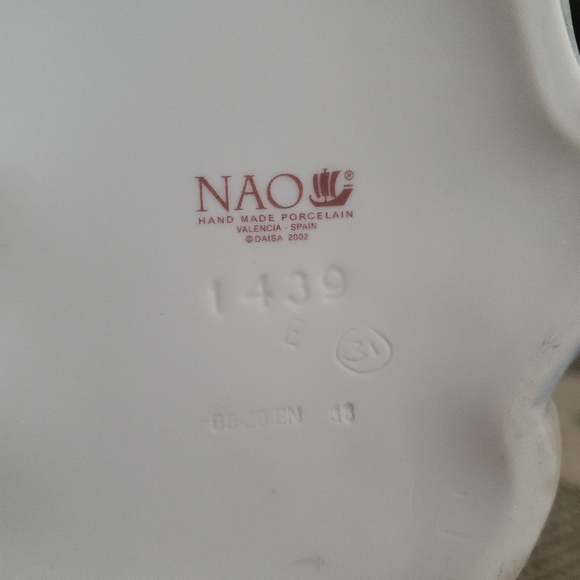 NAO Statue - Picture 3 of 4